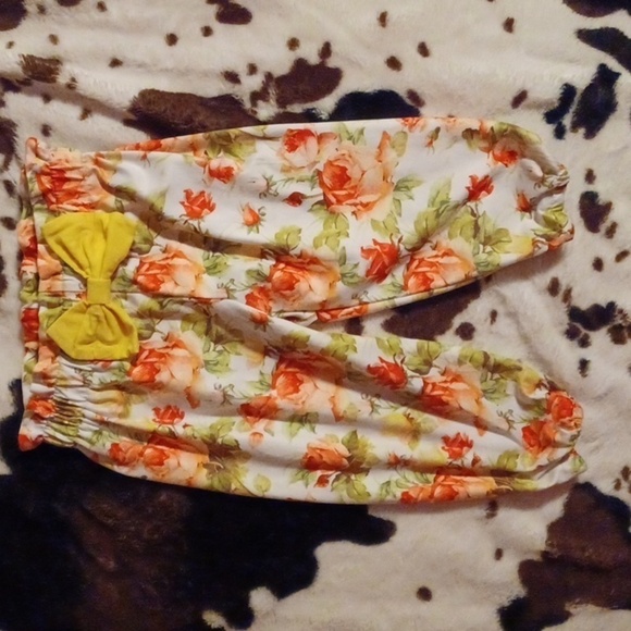 MOMMAS GIRL, YELLOW SIZE 100, EQUAL TO 3T, WITH CUTE FLORAL PAN… - Picture 4 of 7
